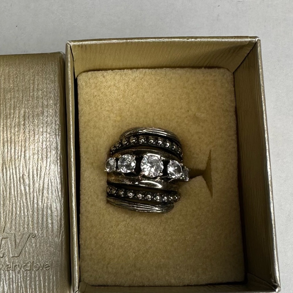 Vintage costume statement piece ring - Picture 5 of 5